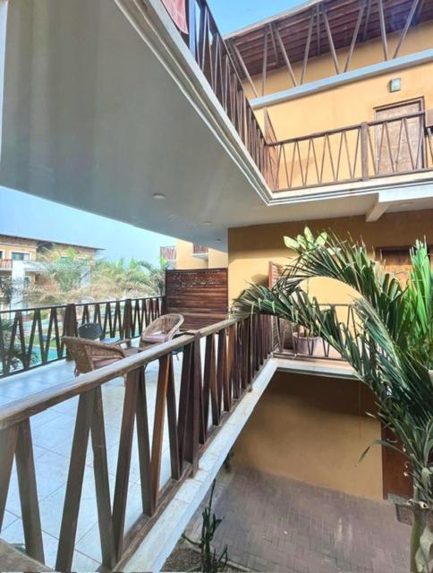 Forest View Luxury Apartment In 3Mins Walk To Beach Pool View Wifi Kololi Exterior photo