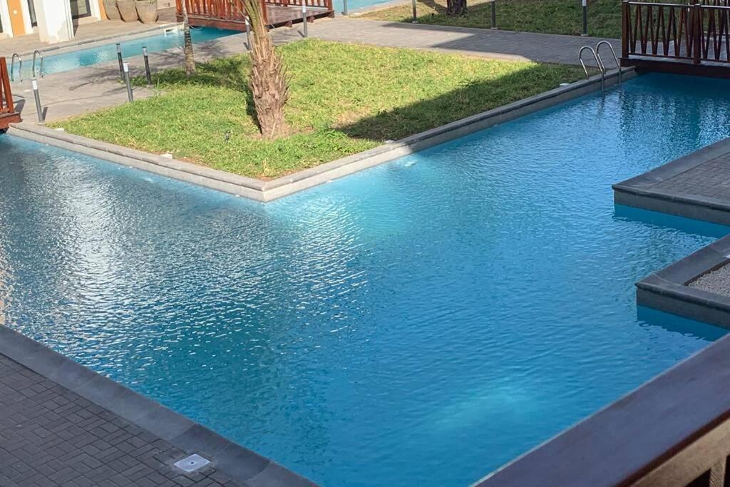 Forest View Luxury Apartment In 3Mins Walk To Beach Pool View Wifi Kololi Exterior photo